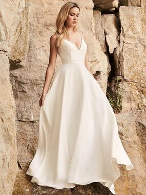 Mikaella 2327 Wedding Gown